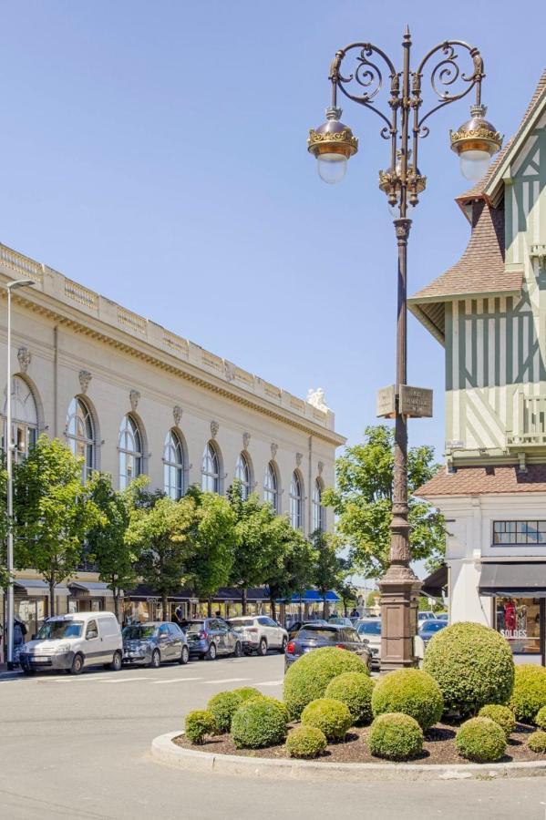 Les Cigognes - Deux Pieces - Deauville Centre Kültér fotó